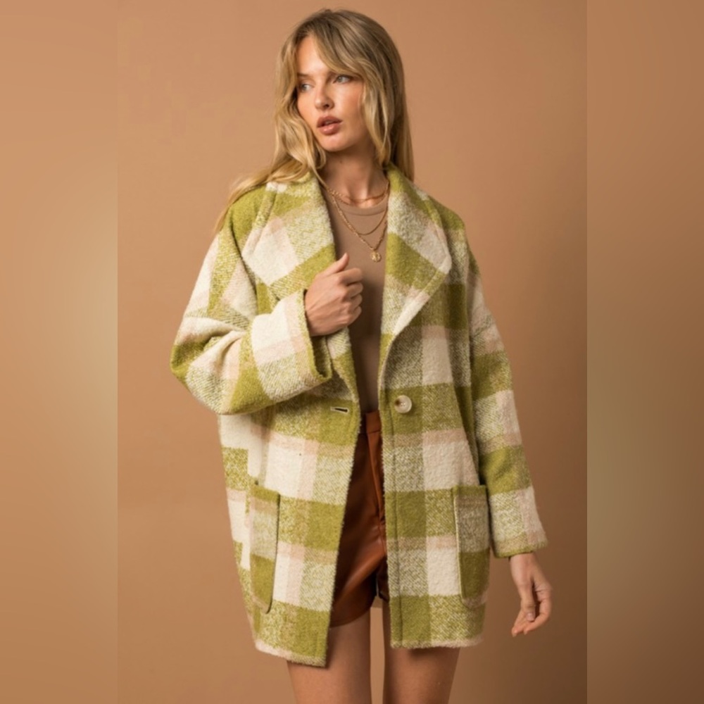 Oversized lapel plaid coat